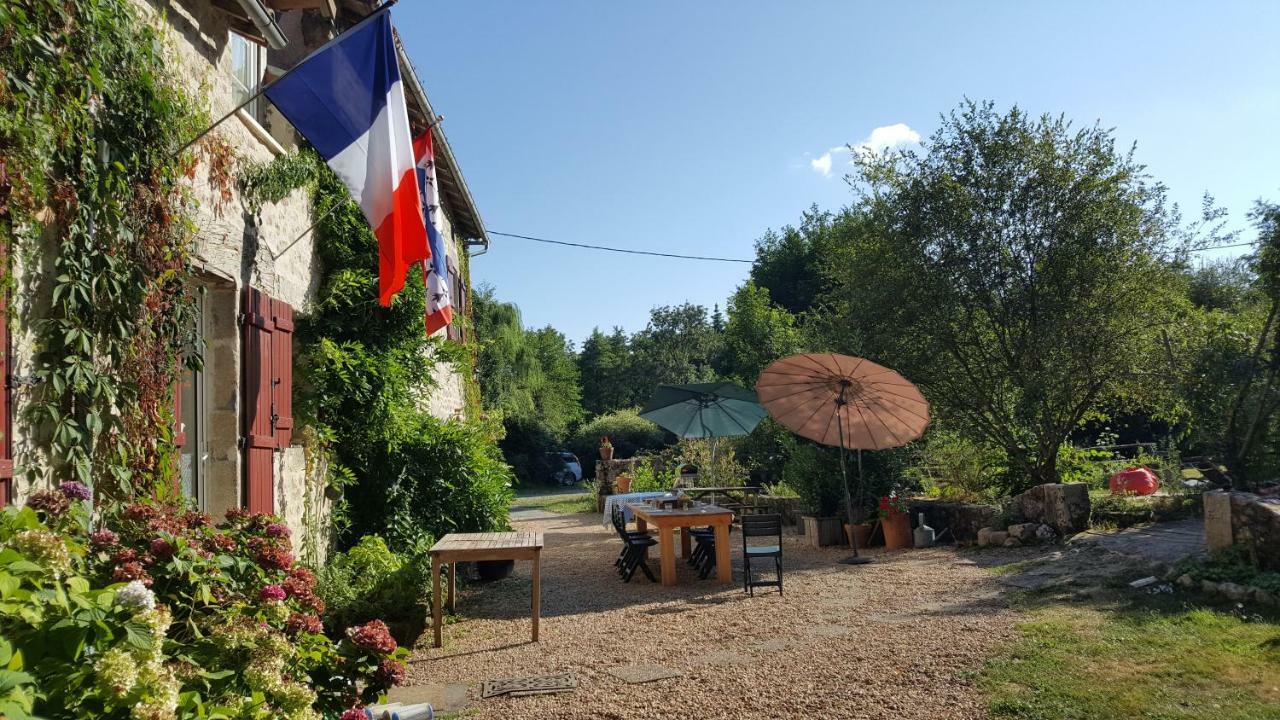 Le Moulin De Pensol - Gites Dış mekan fotoğraf